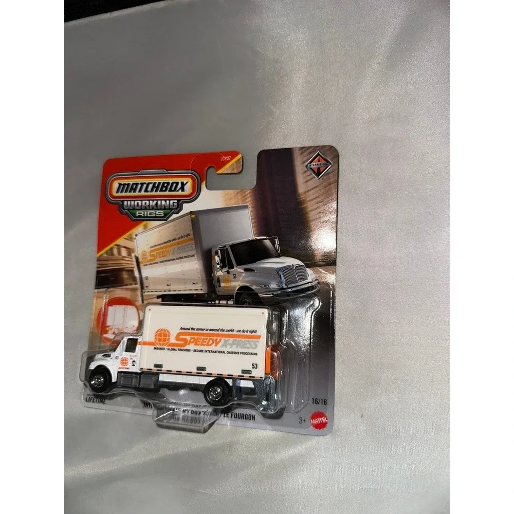 Matchbox Working Rigs International MV Box Truck Speedy X-Press 16/16 JCY27 NEW